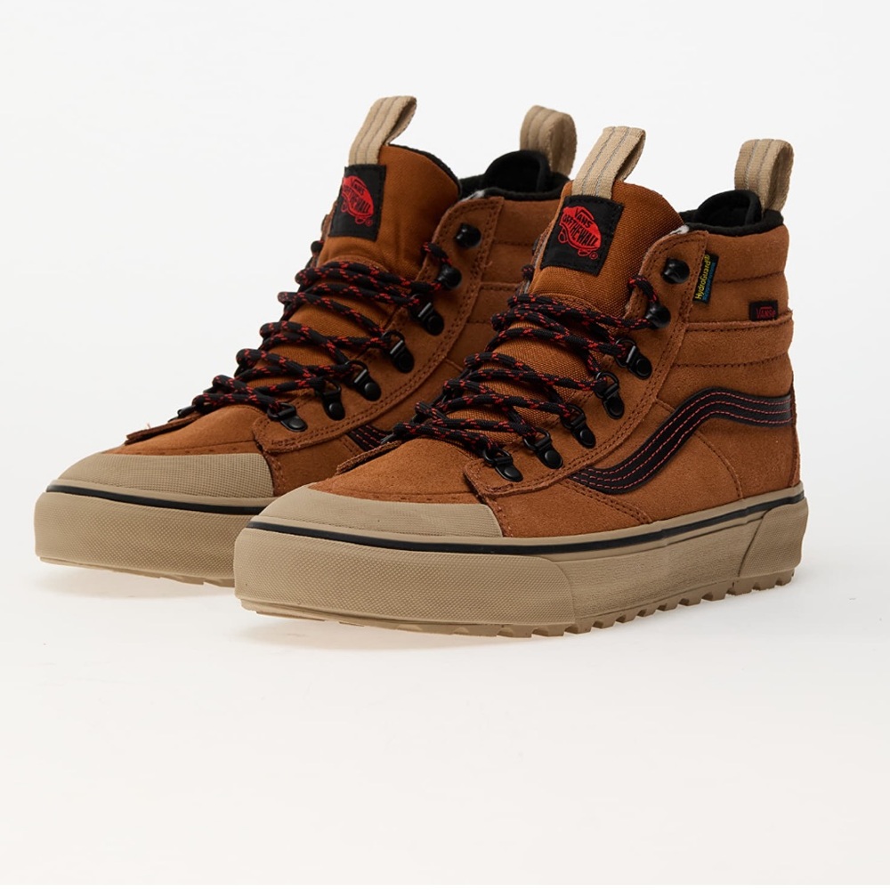 🔥BNWT🔥Vans Sk8-Hi DR Waterproof MTE
Glazed Ginger